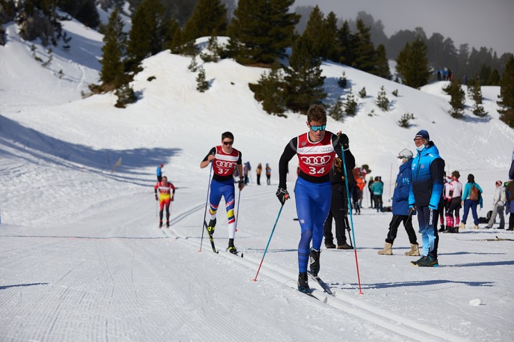 Deportistas en el Campeonatos de España de Esquí de Fondo en el Espacio Nórdico Roncalia, en Belagua (Valle del Roncal-Navarra). Imagen: Julen Juaristi.