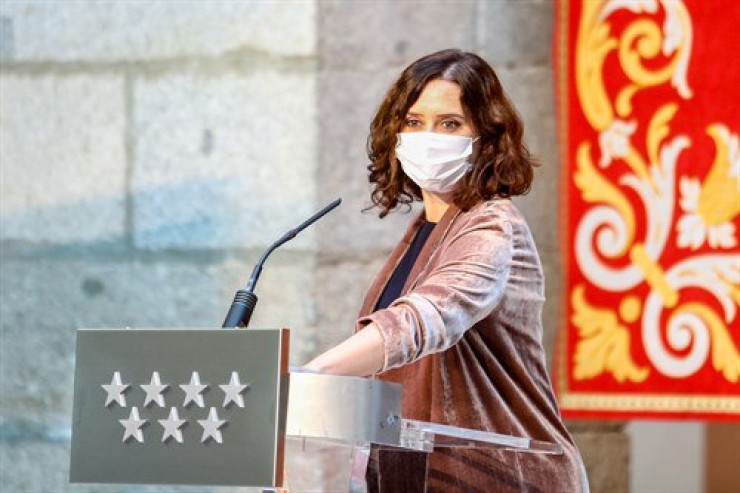 Dimite la presidenta madrileña, Isabel Díaz Ayuso