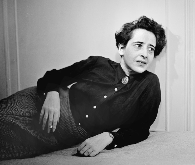 Hannah Arendt es una de las pensadoras reunidas en este volumen
