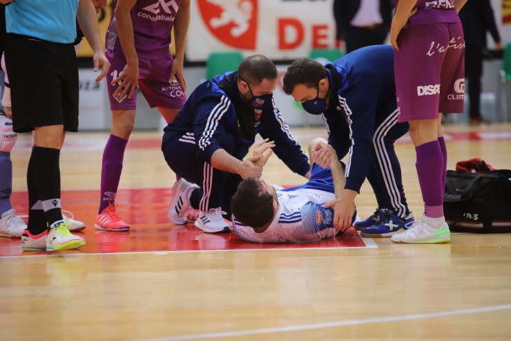 Momento de la lesión de Richi Felipe el pasado fin de semana ante Palma Futsal.