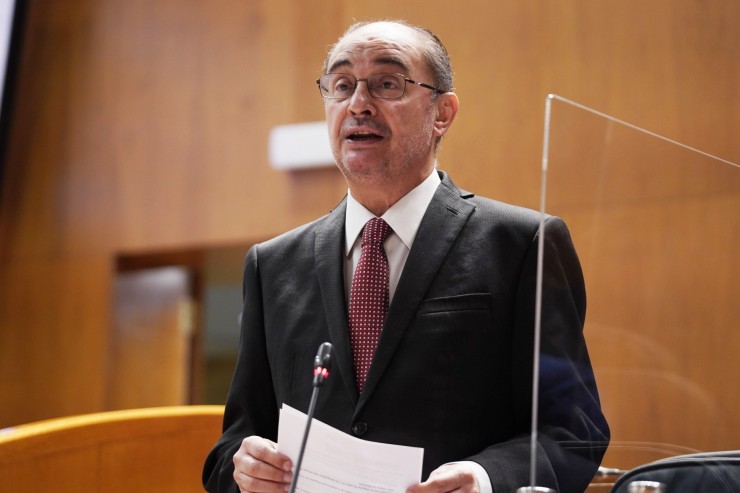 Javier Lambán, presidente del Gobierno de Aragón, en una comparecencia en Cortes de Aragón (EP).