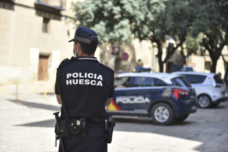 Control de Policía de Huesca debido a la crisis sanitaria.