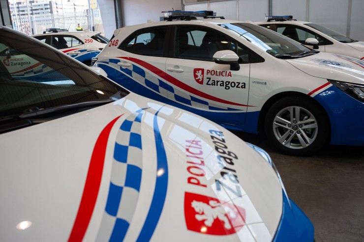 Imagen de archivo de vehículos de la Policía Local de Zaragoza.