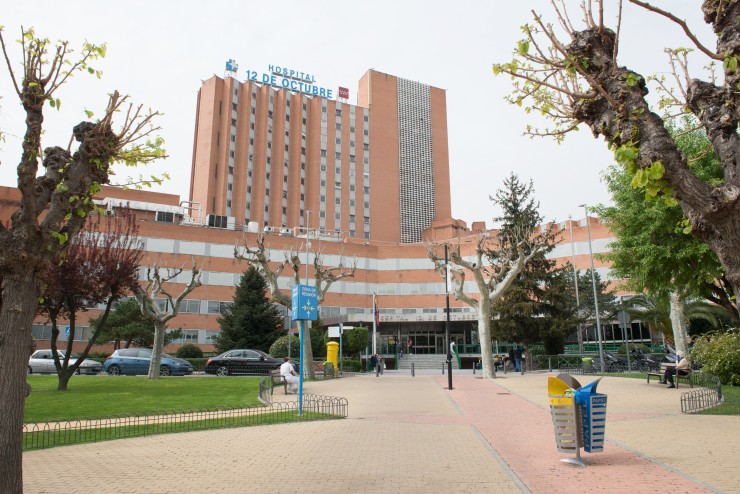 Fachada del Hospital 12 de Octubre (Madrid).
