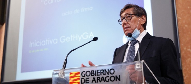El vicepresidente y consejero de Industria, Competitividad y Desarrollo Empresarial, Arturo Aliaga, participa en la firma de la carta de intenciones y presentación de la iniciativa GetHyGA (DGA).