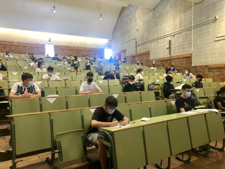Estudiantes en la prueba ordinaria de Acceso a la Universidad en junio.