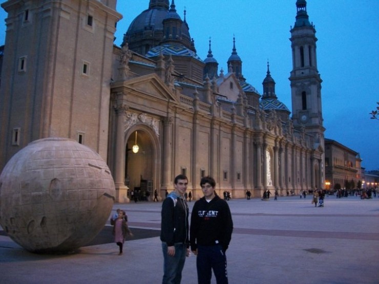 "Mosca" y Simonet en la Basílica del Pilar en 2010. Foto: Facebook Lucas Mosca