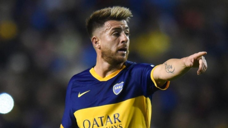 El defensor argentino llega libre tras acabar contrato con Boca Juniors