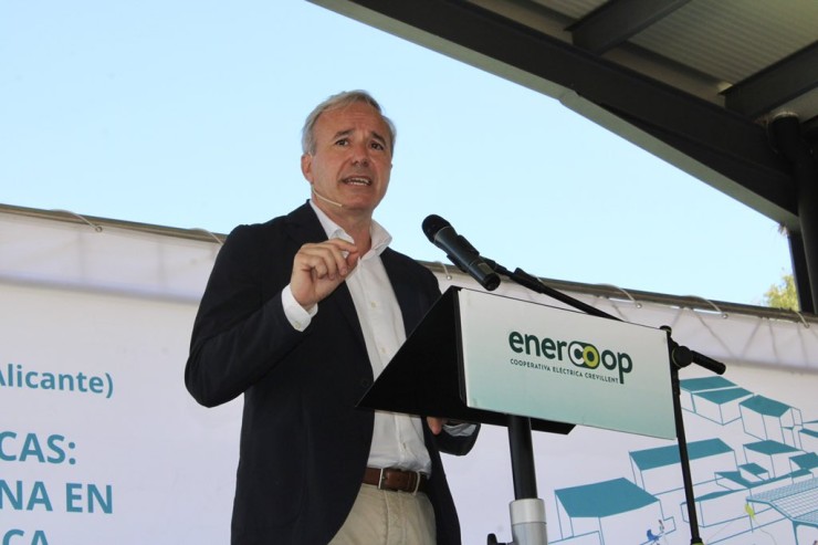 Jorge Azcón, alcalde de Zaragoza, durante la presentación de MercaEnergy.