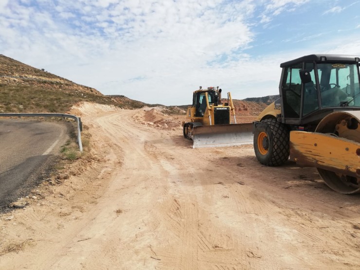 Obras en la carretera entre Bujaraloz y Alborge. Foto: DPZ.