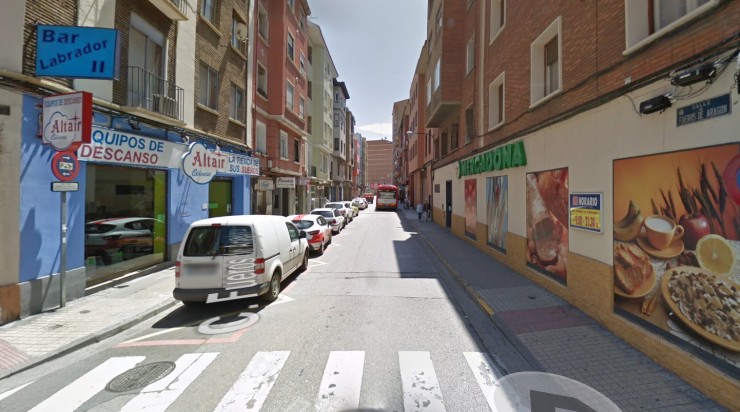 El reventón se ha producido en la calle Fueros de Aragón.