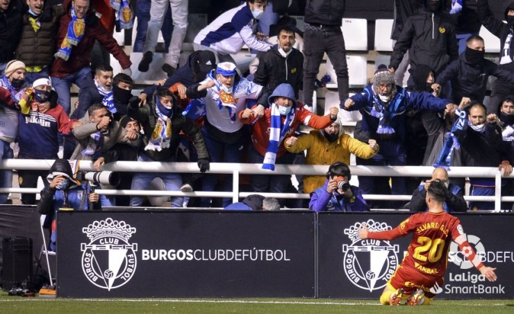 Álvaro Giménez celebra el gol que le da la victoria al Real Zaragoza.
