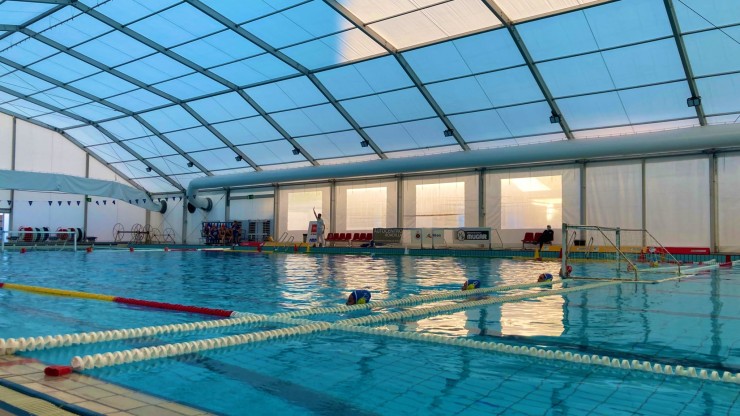 Una imagen del encuentro disputado este domingo en la piscina M-86 de Madrid.