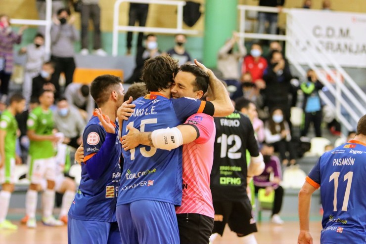 Celebración del Full Energía al vencer a Palma Futsal. Foto: Colo Colo