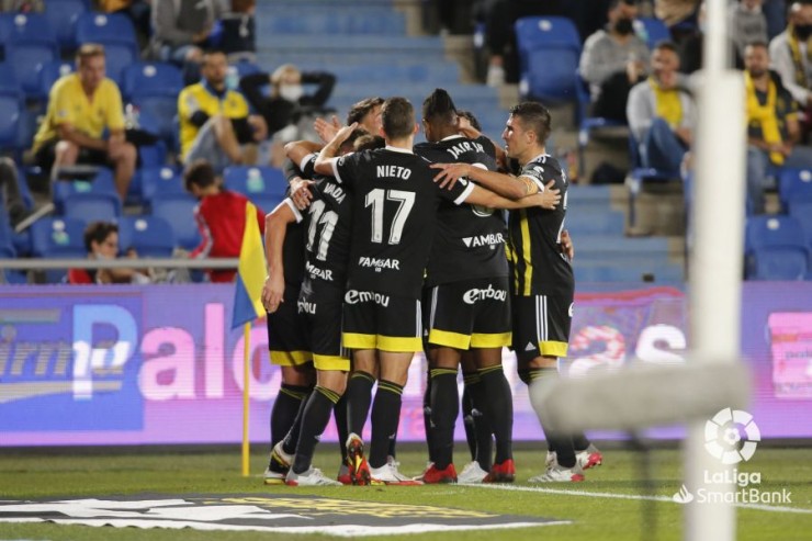 Celebración de un gol del Real Zaragoza en Las Palmas. Foto: LaLiga