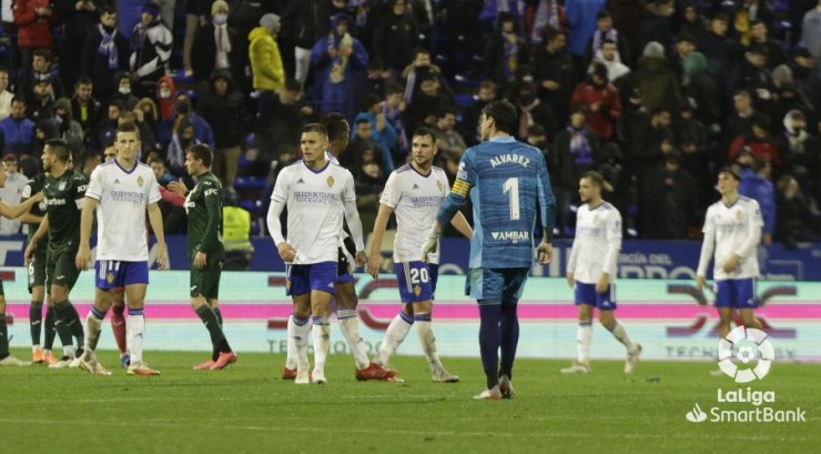 Los jugadores zaragocistas, tras el partido ante el CD Leganés. Foto: Aragón Deporte.