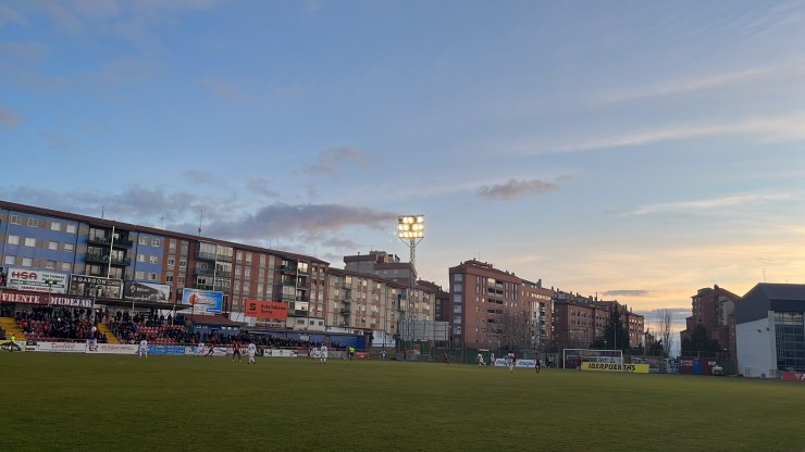 Imagen del estadio Pinilla. Foto: CD Teruel.