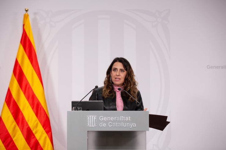 La portavoz del Govern, Patrícia Plaja, comparece tras una reunión del Consell Executiu, en la Generalitat de Cataluña. / EUROPA PRESS