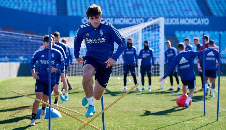 Iván Azón, durante un entrenamiento en La Romareda esta semana. Foto: Real Zaragoza