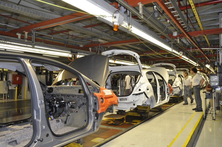 Cadena de montaje de Opel. / Foto: Europa Press