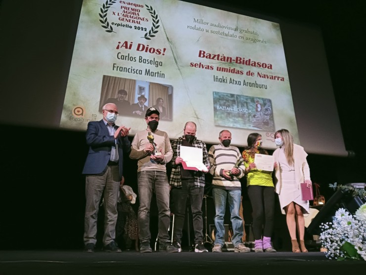 Entrega del premio Espiello Agora por L'aragonés, en Boltaña. | Europa Press