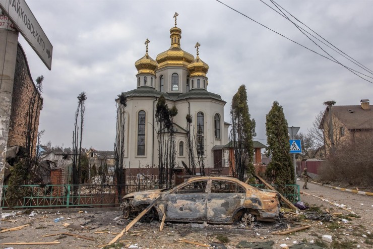 Imagen de una zona de Irpin, cerca de Kiev, el 7 de marzo. (EFE/EPA/ROMAN PILIPEY).