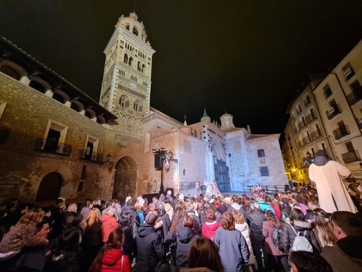 La plaza de la Catedral, durante la primera representación. / Foto: Ayto. Teruel