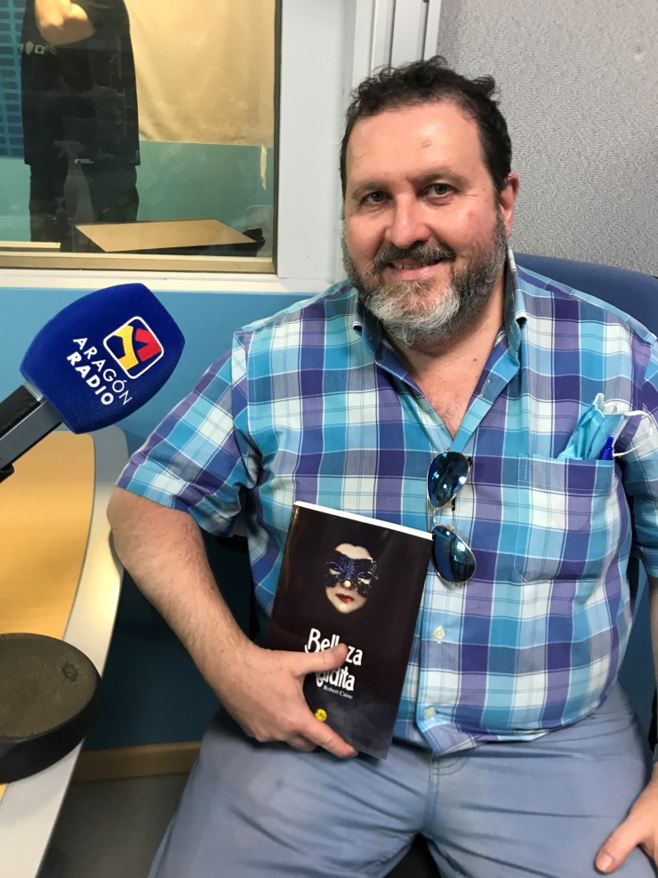 Entrevista a Gonzalo J. Gonzalvo en Aragón Radio, con su obra "Belleza Maldita"