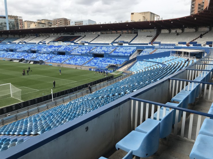 Estadio de La Romareda con las gradas en primer plano. / Foto: EP.