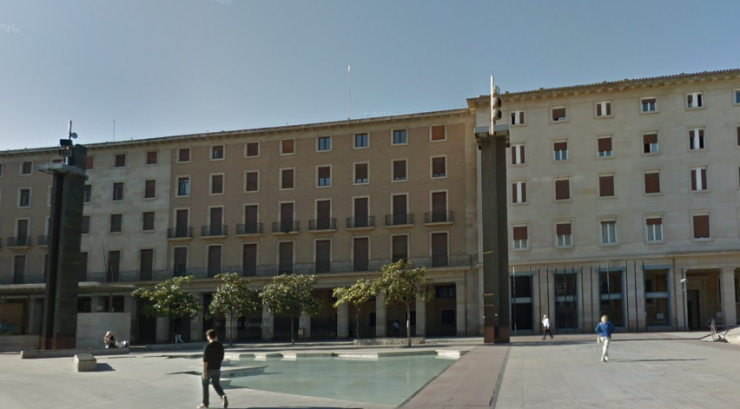 Antiguos juzgados de la plaza del Pilar. / Google Maps.