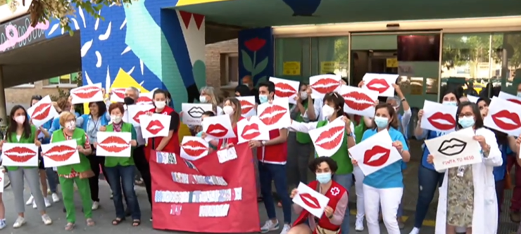 El hospital Materno-Infantil de Zaragoza se ha llenado de besos.