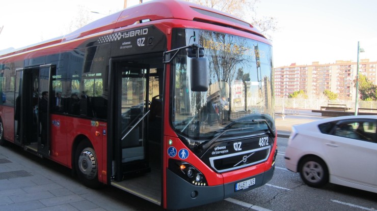 Imagen de archivo de un autobús urbano de Zaragoza. | Europa press