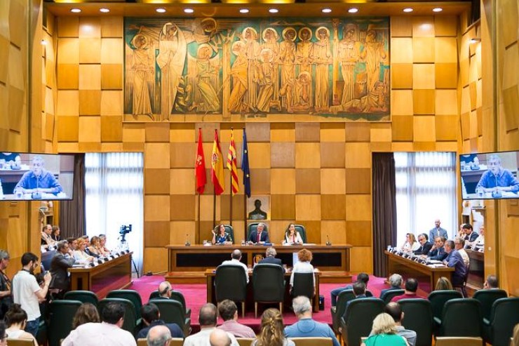 Imagen de la primera sesión de la corporación municipal, celebrada el 4 de julio de 2019, resultante tras las últimas elecciones. / Ayuntamiento de Zaragoza
