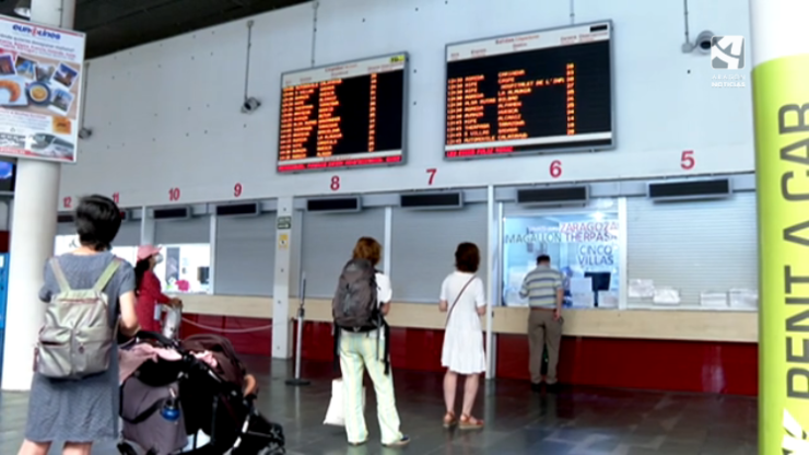 Panel informativo de transporte de viajeros.