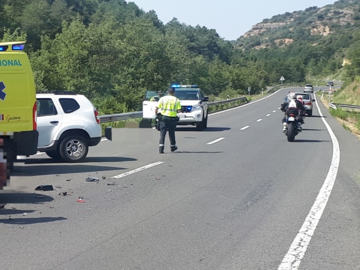 Imagen del accidente de tráfico ocurrido en la N-230. / Guardia Civil de Huesca.