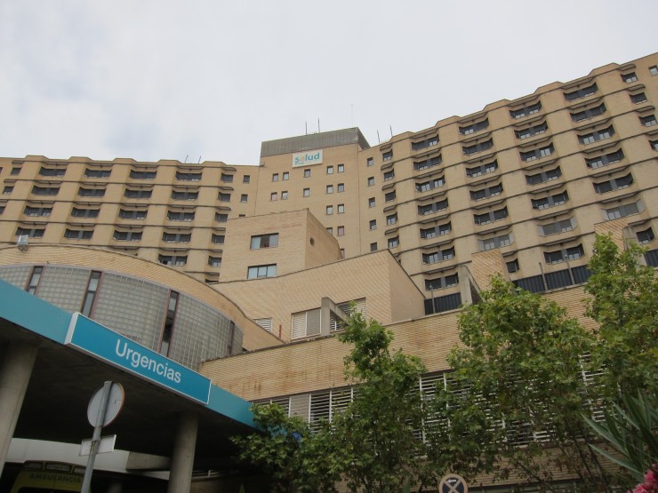 El Hospital Clínico de Zaragoza es el centro que más pacientes COVID alberga actualmente. / Europa Press
