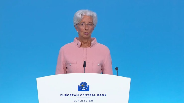 La presidenta del Banco Central Europeo (BCE) en una rueda de prensa./ Europa Press