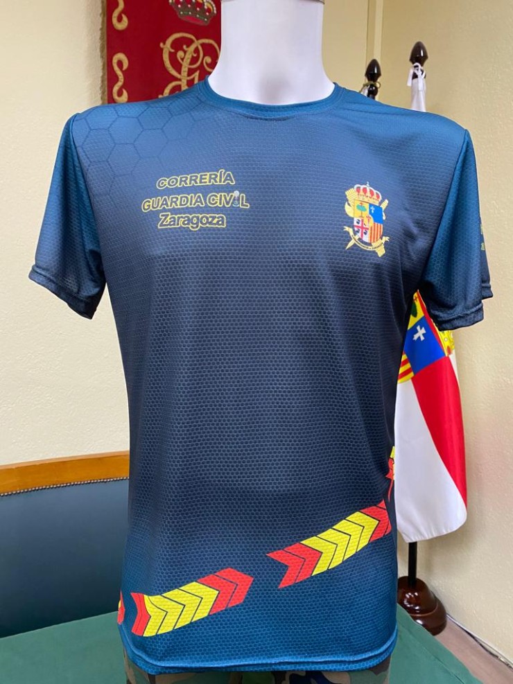 Camiseta conmemorativa de la Correría de la Guardia Civil. / Guardia Civil Zaragoza.