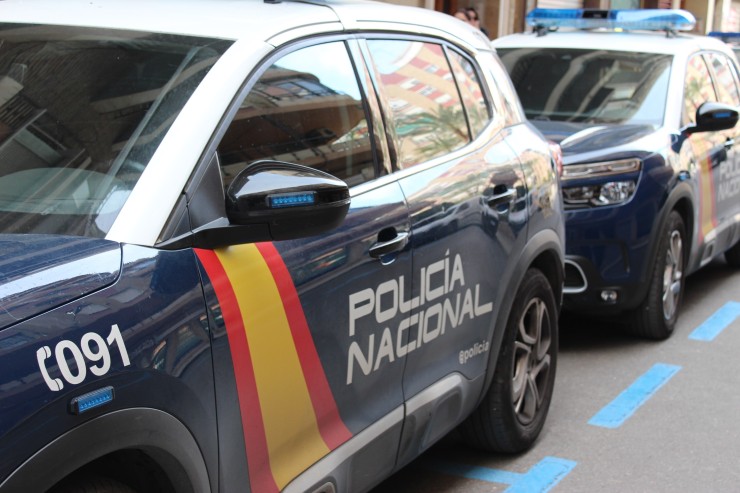 Dos coches de Policía Nacional / Europa Press