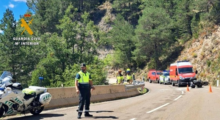 Fallece un motorista al precipitarse su vehículo en un barranco./ Guardia Civil Huesca.