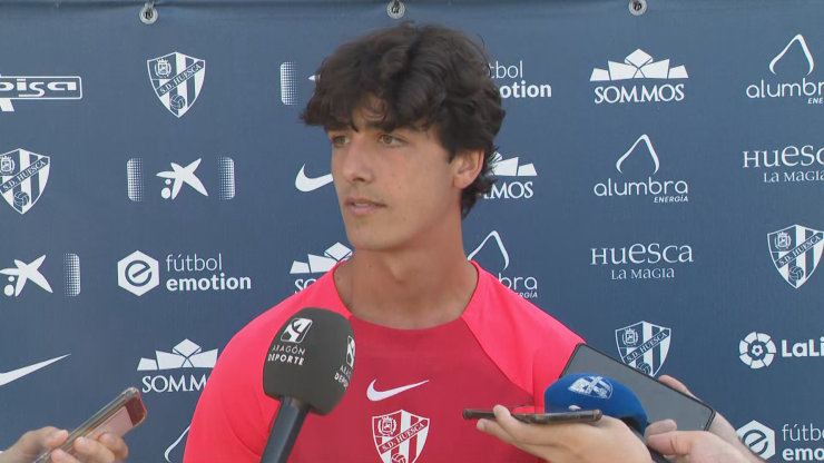 Hugo Anglada, jugador de la SD Huesca.