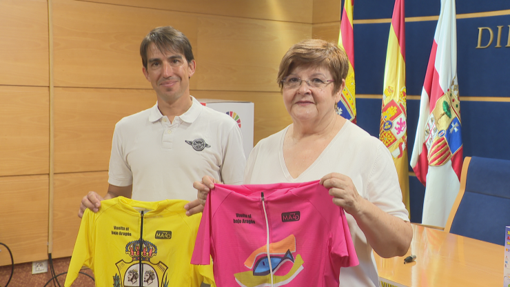 Álvaro Bello y Pilar Mustieles, durante la presentación. Foto: Aragón Deporte.