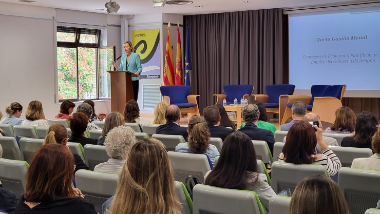 La consejera de Economía, Planificación y Empleo, Marta Gastón, en la inauguración de la III jornada de 'Igualdad en la Empresa en Aragón'. / Gobierno de Aragón