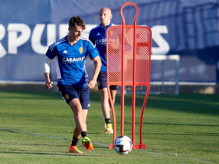 Alejandro Francés durante el entrenamiento de este lunes. Foto: Real Zaragoza.