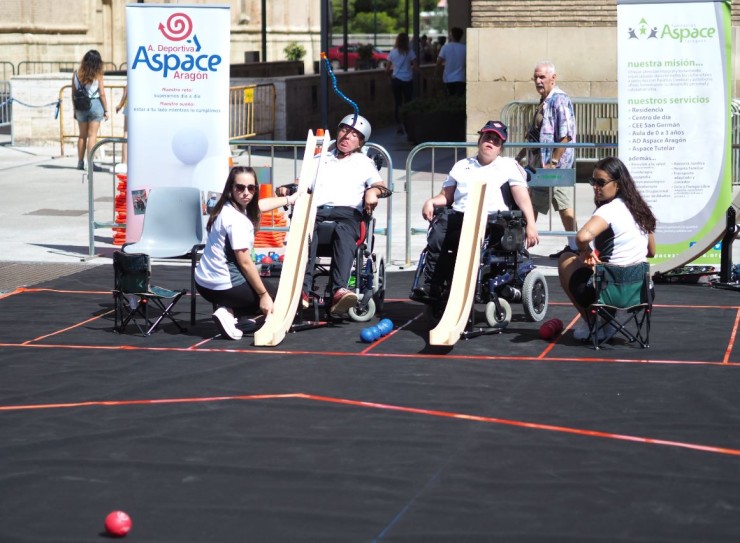 La Plaza del Pilar recoge la primera edición del Día del Deporte Inclusivo