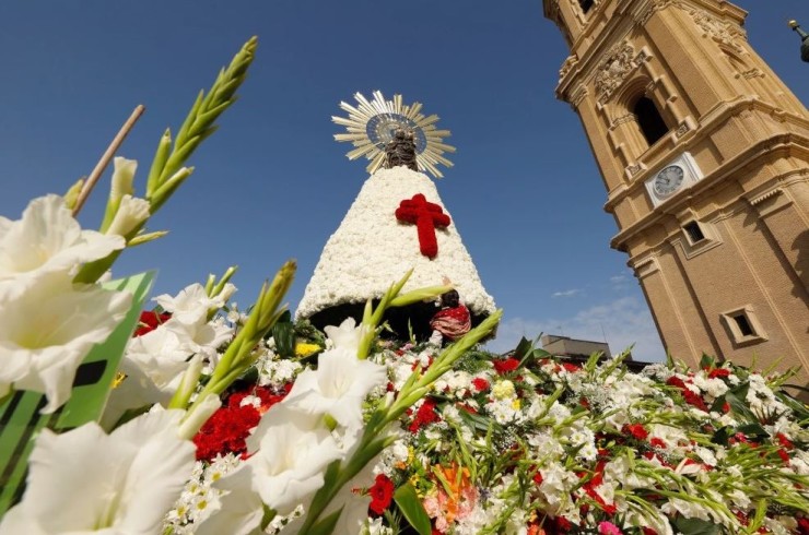 Imagen de la Virgen del Pilar tras la Ofrenda de Flores. / Europa Press