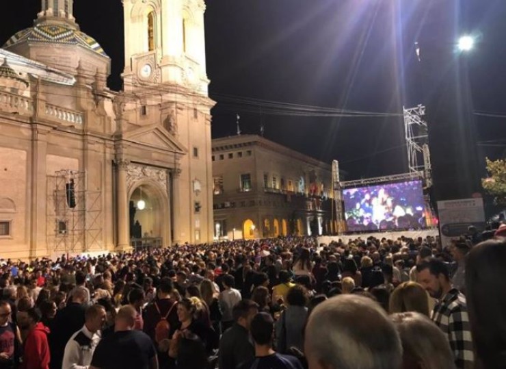 Multitudinario concierto en la plaza del Pilar en las fiestas. / Europa Press-Archivo