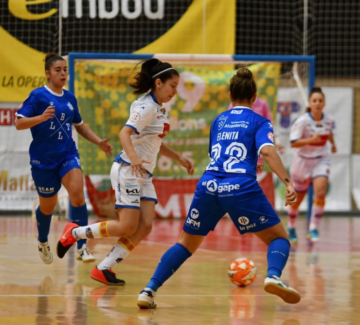 El Sala Zaragoza jugando contra el Futsal