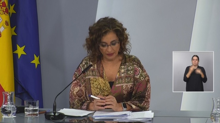 La portavoz del Gobierno, Maria Jesús Montero, en la rueda de prensa posterior al Consejo de Ministros.