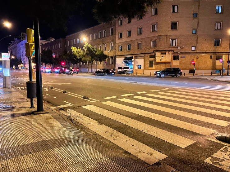 El atropello se ha producido en un paso de peatones con semáforo. / Enrique Checa